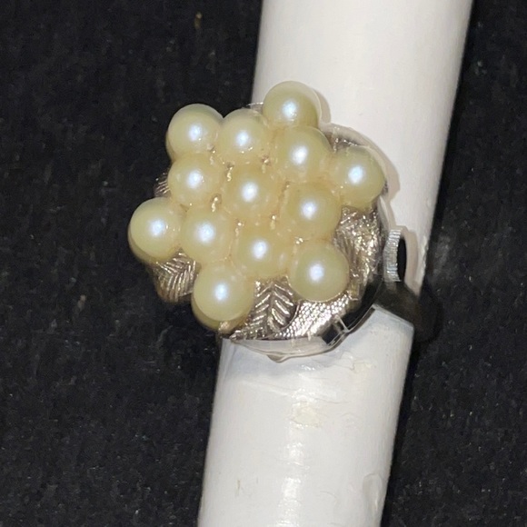 Jewelry - Vintage Pearl Watch ring